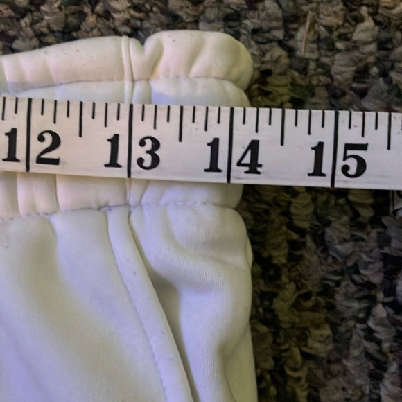 Nike White Sweatpants with Tapered Ankles - Picture 7 of 8